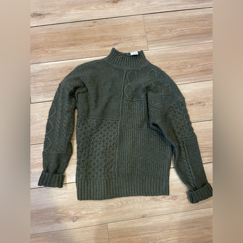 Brand new American Eagle sweater
